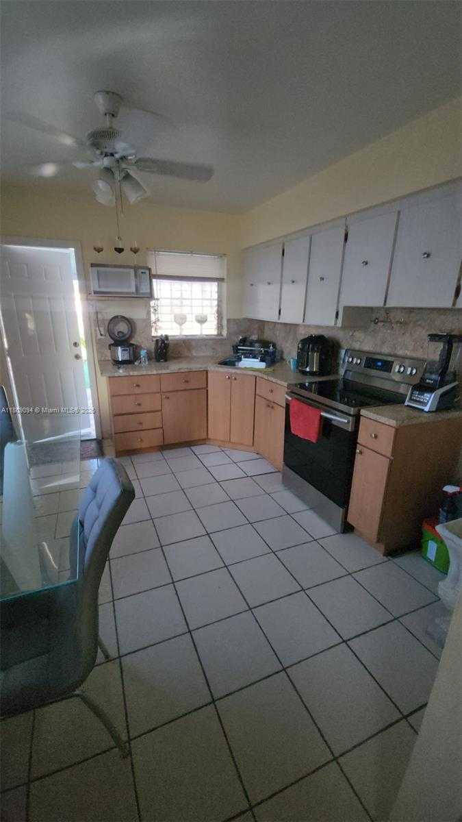 Small Image of 1037 NORTH WEST 33RD AVE, Miami Number 3