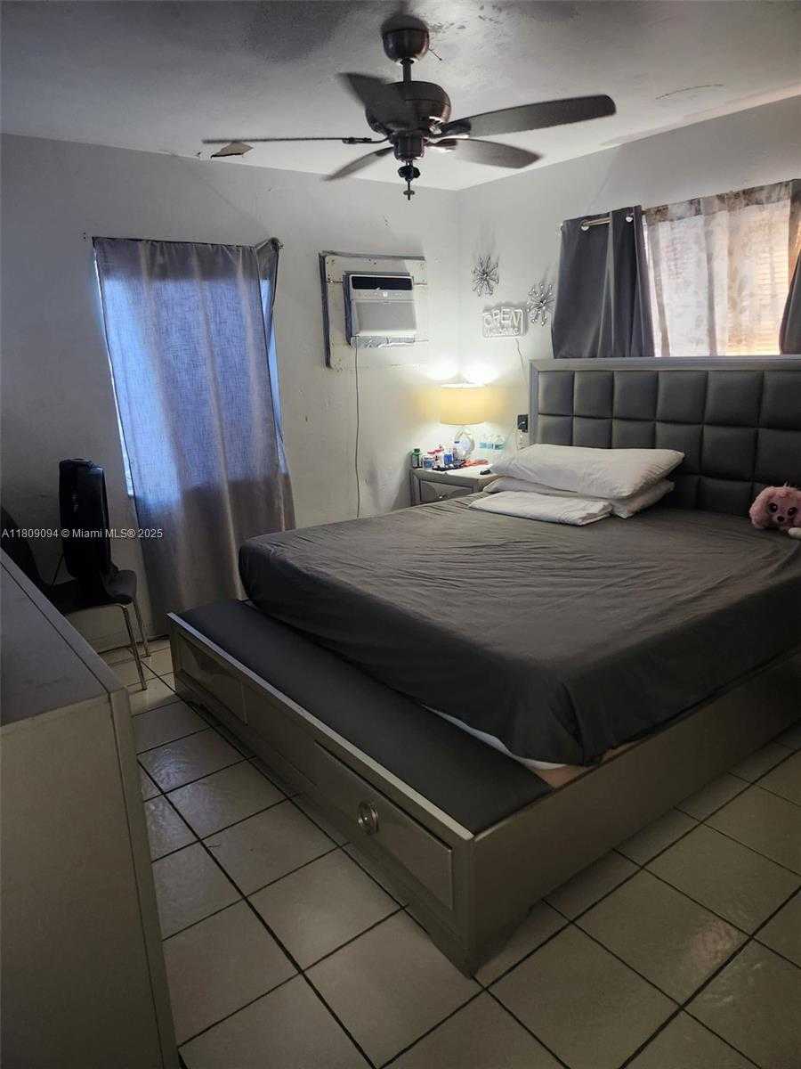 Small Image of 1037 NORTH WEST 33RD AVE, Miami Number 6