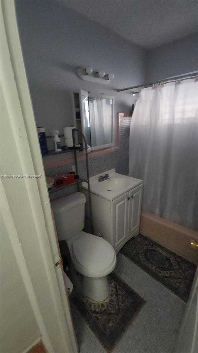 Small Image of 1037 NORTH WEST 33RD AVE, Miami Number 7
