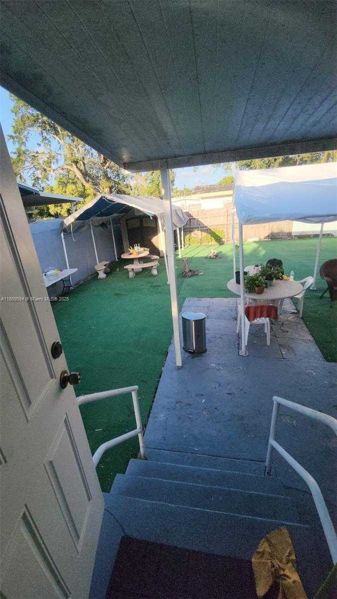 Small Image of 1037 NORTH WEST 33RD AVE, Miami Number 9