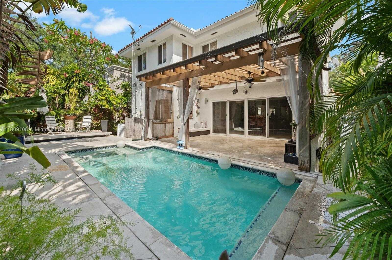 Small Image of 1771 WA KEE NA DR, Miami Number 15