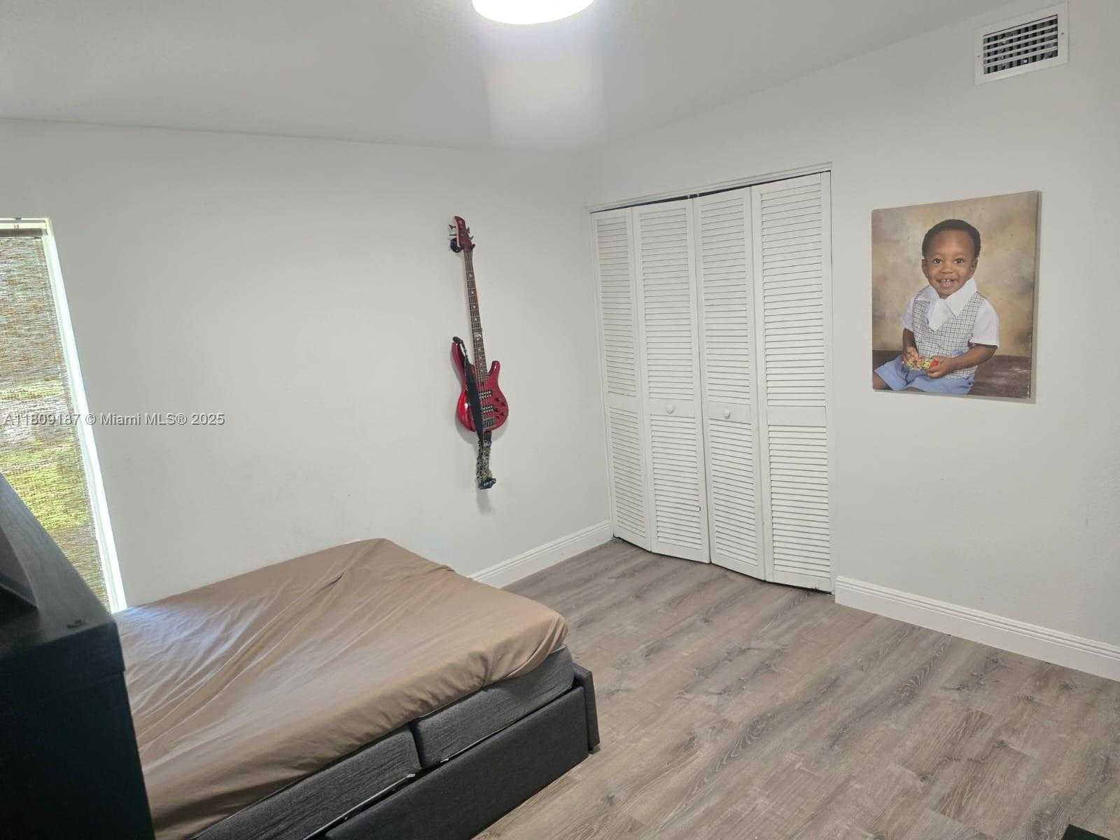 Small Image of 5812 NORTH WEST 20TH CT, Margate Number 33