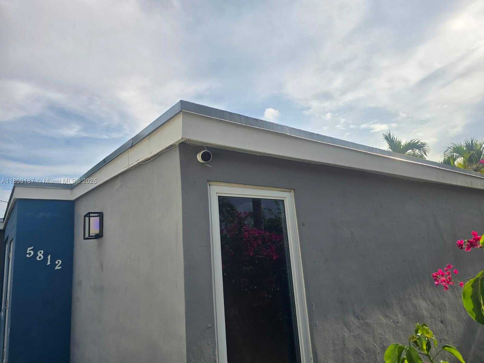 Small Image of 5812 NORTH WEST 20TH CT, Margate Number 9