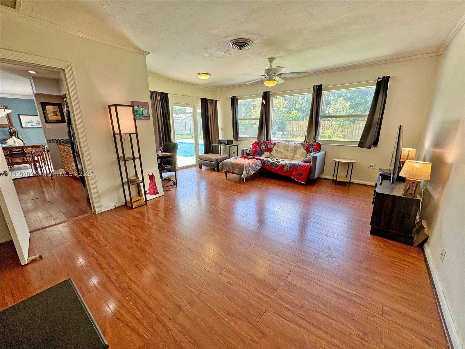 Small Image of 8230 SOUTH WEST 150TH DR, Palmetto Bay Number 19