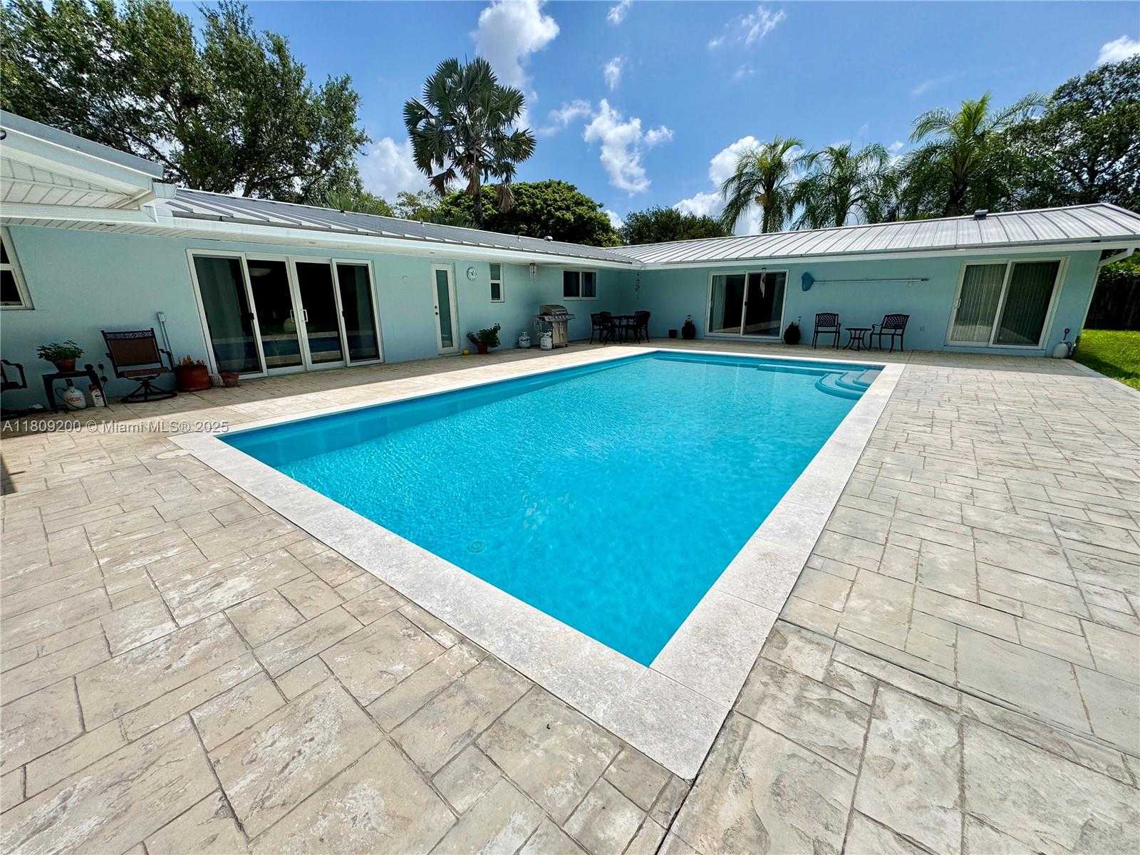 Small Image of 8230 SOUTH WEST 150TH DR, Palmetto Bay Number 25