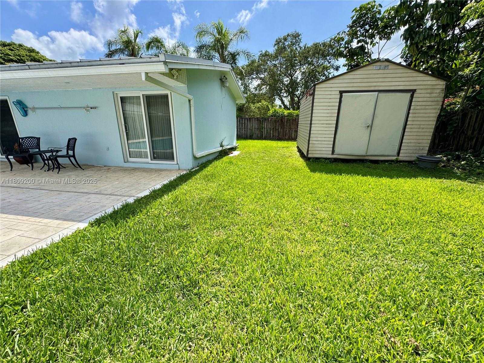 Small Image of 8230 SOUTH WEST 150TH DR, Palmetto Bay Number 27