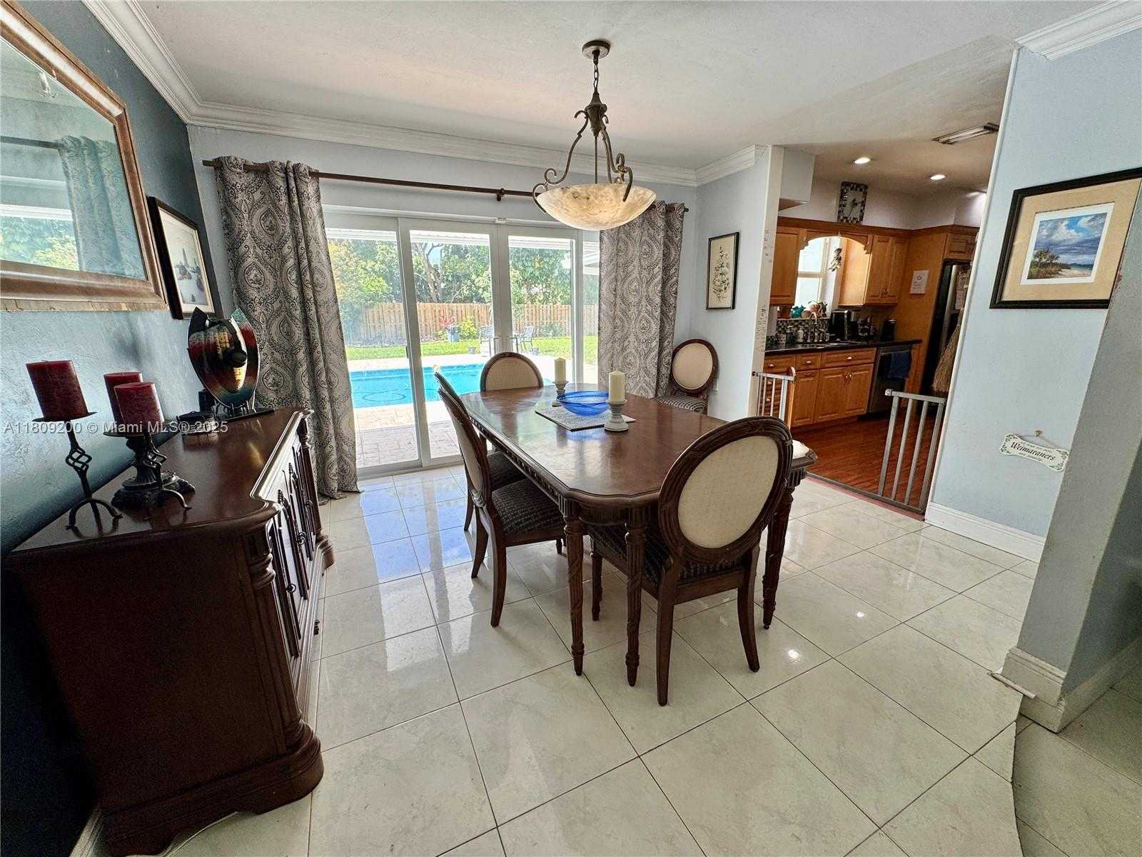 Small Image of 8230 SOUTH WEST 150TH DR, Palmetto Bay Number 5