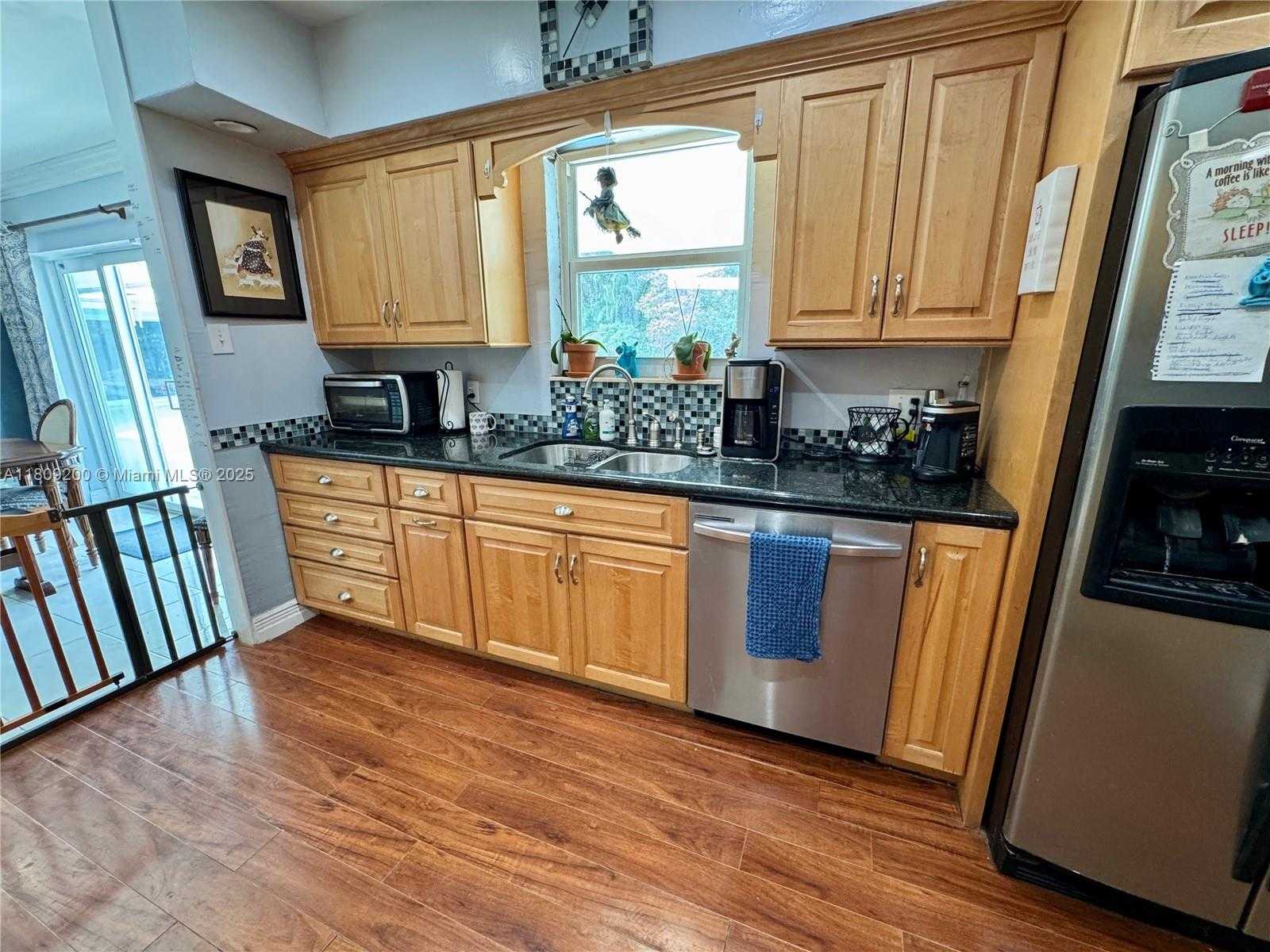 Small Image of 8230 SOUTH WEST 150TH DR, Palmetto Bay Number 7