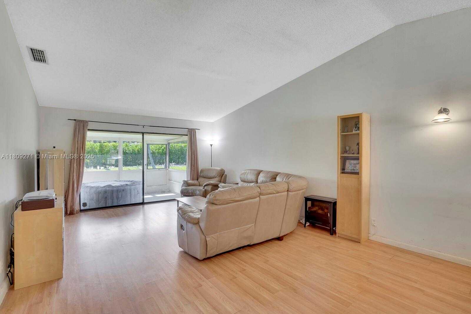 Small Image of 10 AFTON PL, Boynton Beach Number 13