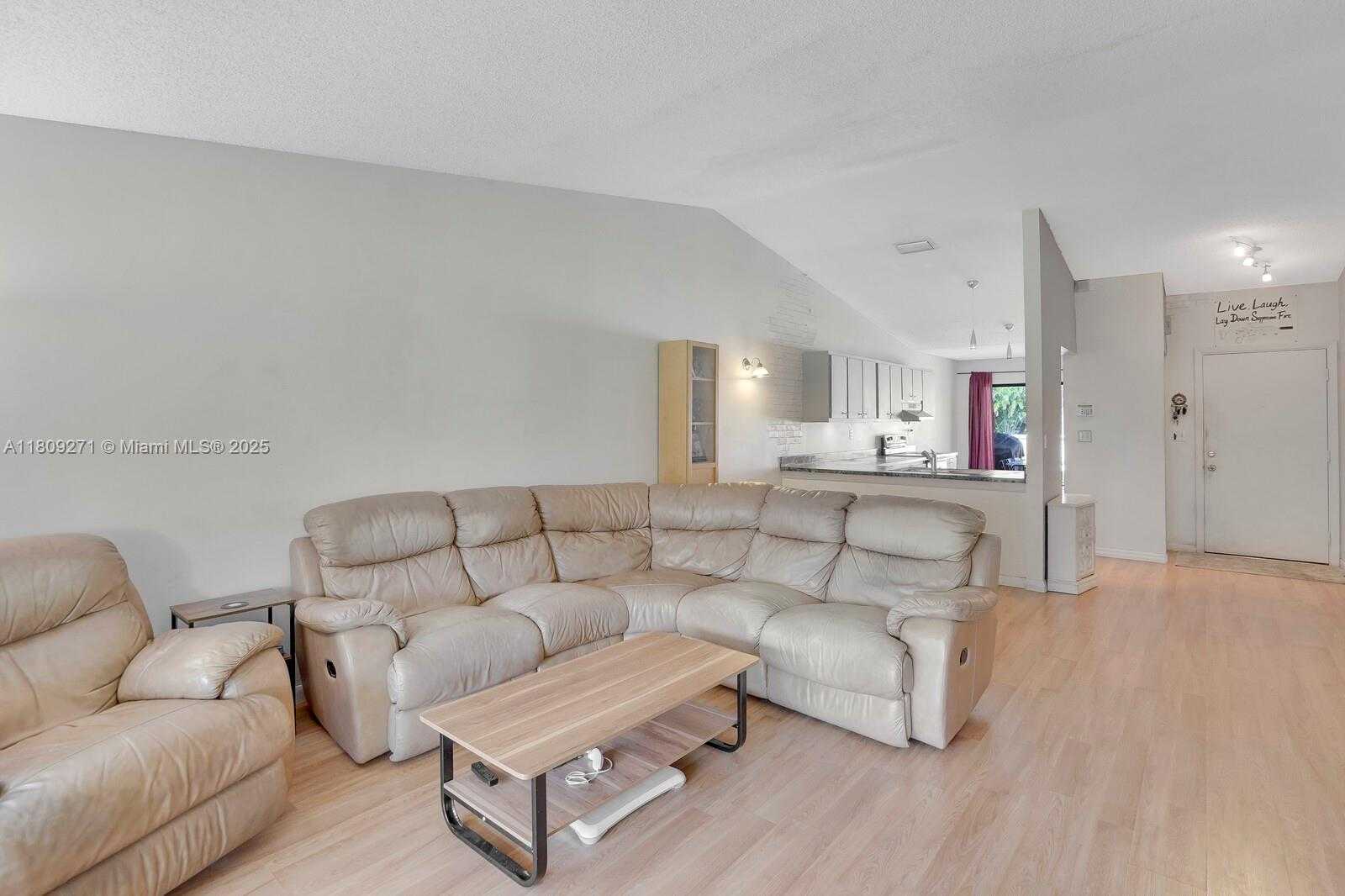 Small Image of 10 AFTON PL, Boynton Beach Number 17