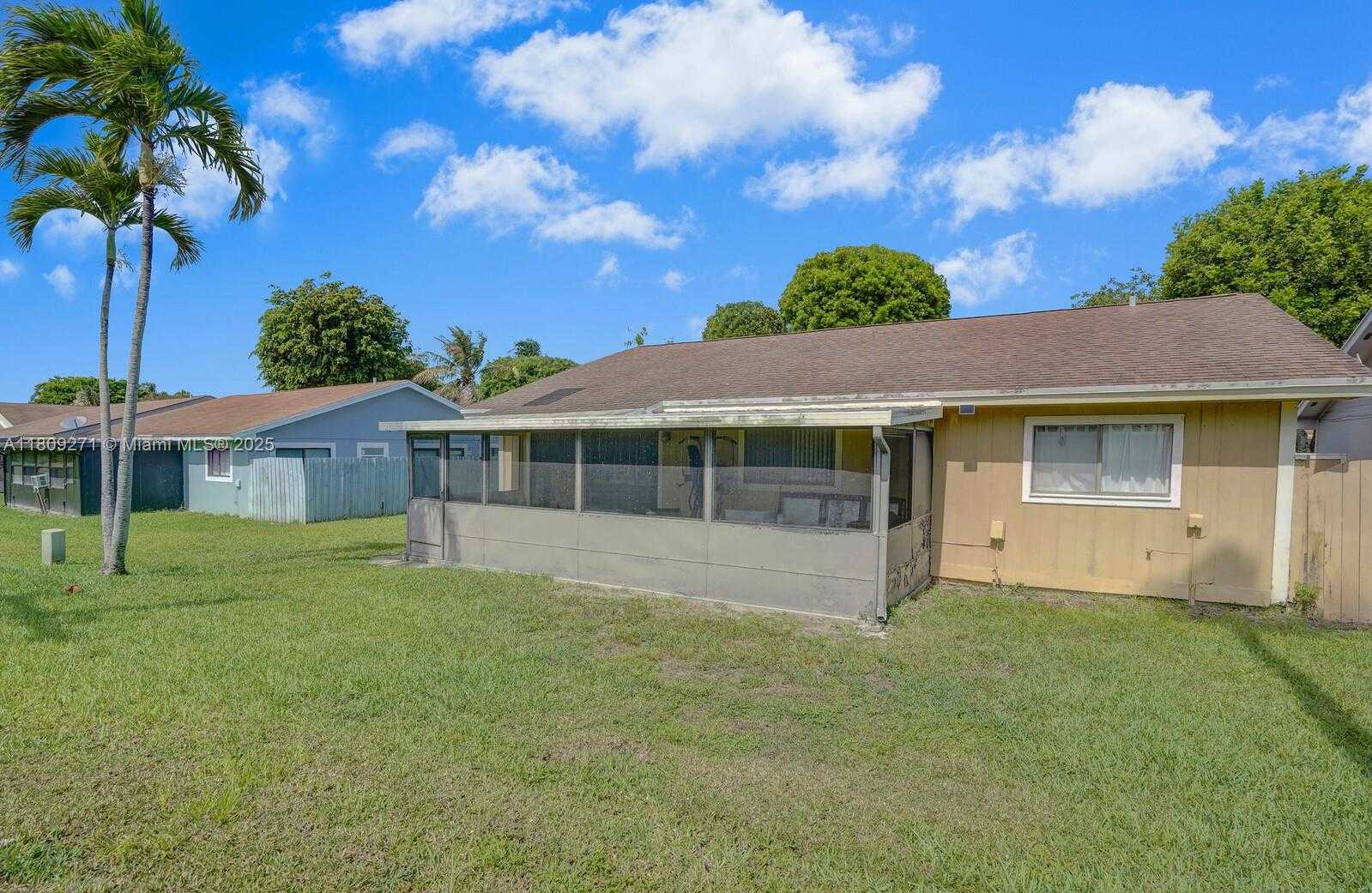 Small Image of 10 AFTON PL, Boynton Beach Number 40