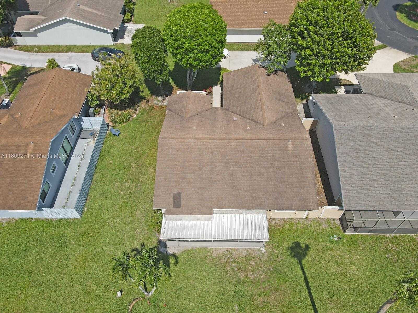 Small Image of 10 AFTON PL, Boynton Beach Number 41