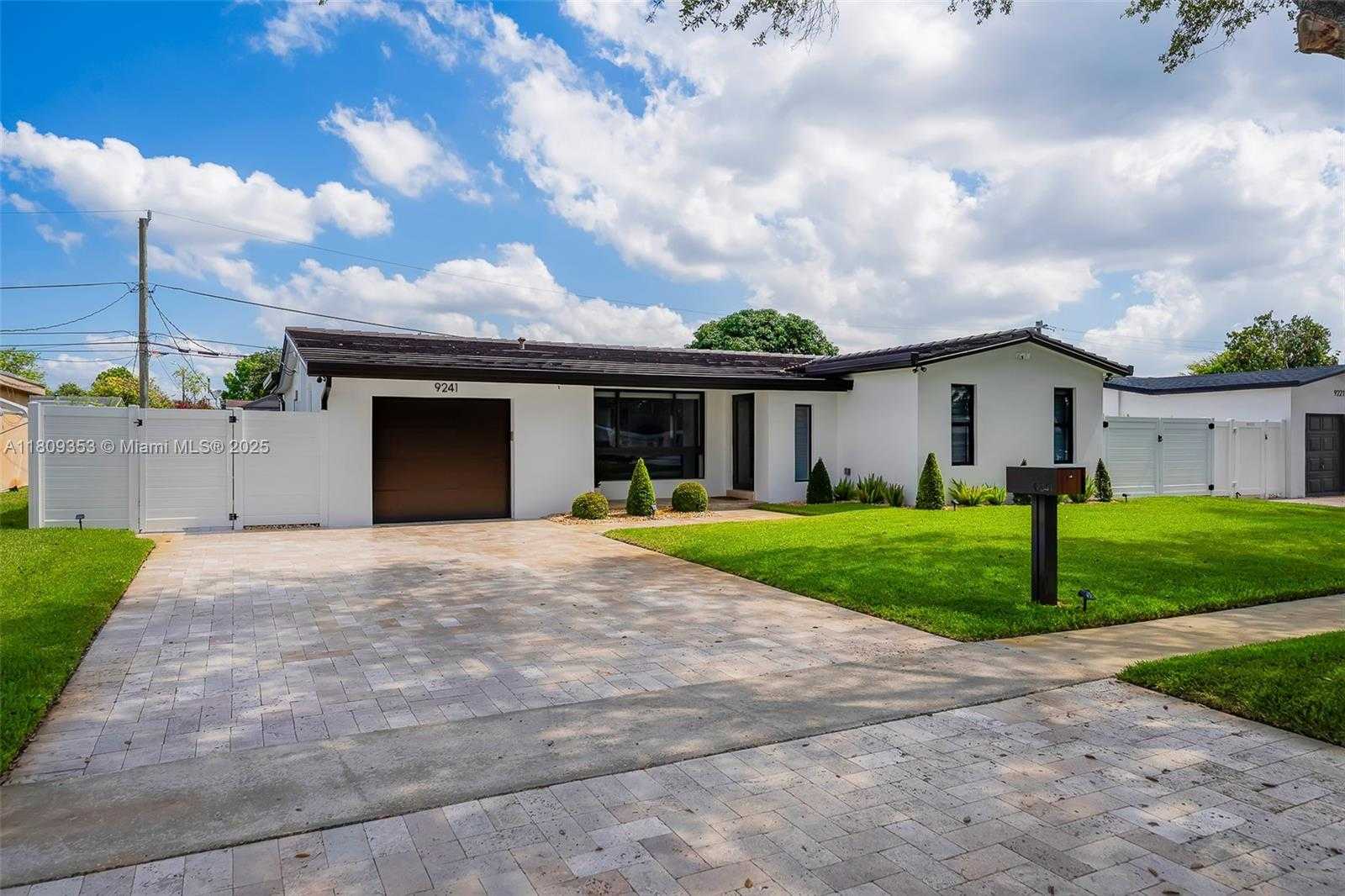 Small Image of 9241 SOUTH WEST 55TH ST, Cooper City Number 4