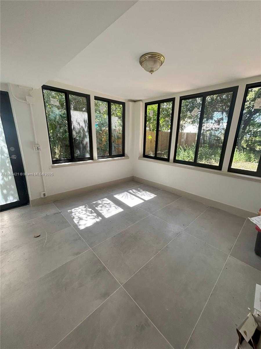 Small Image of 421 SOUTH WEST 11TH ST, Fort Lauderdale Number 10