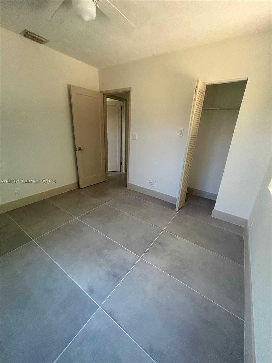 Small Image of 421 SOUTH WEST 11TH ST, Fort Lauderdale Number 11