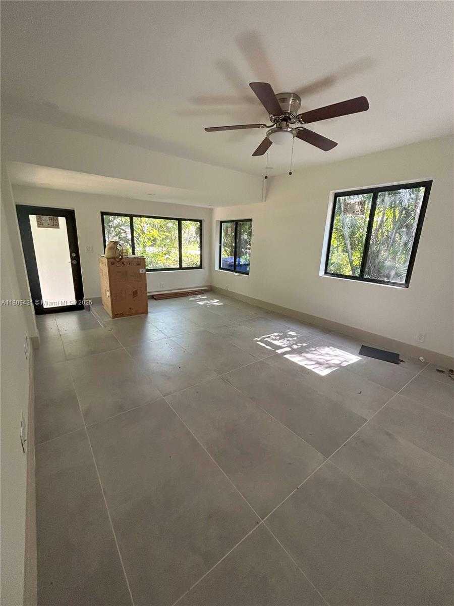Small Image of 421 SOUTH WEST 11TH ST, Fort Lauderdale Number 7