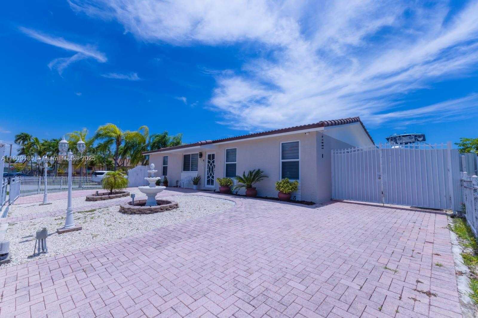 Small Image of 25305 SOUTH WEST 124 CT, Homestead Number 14