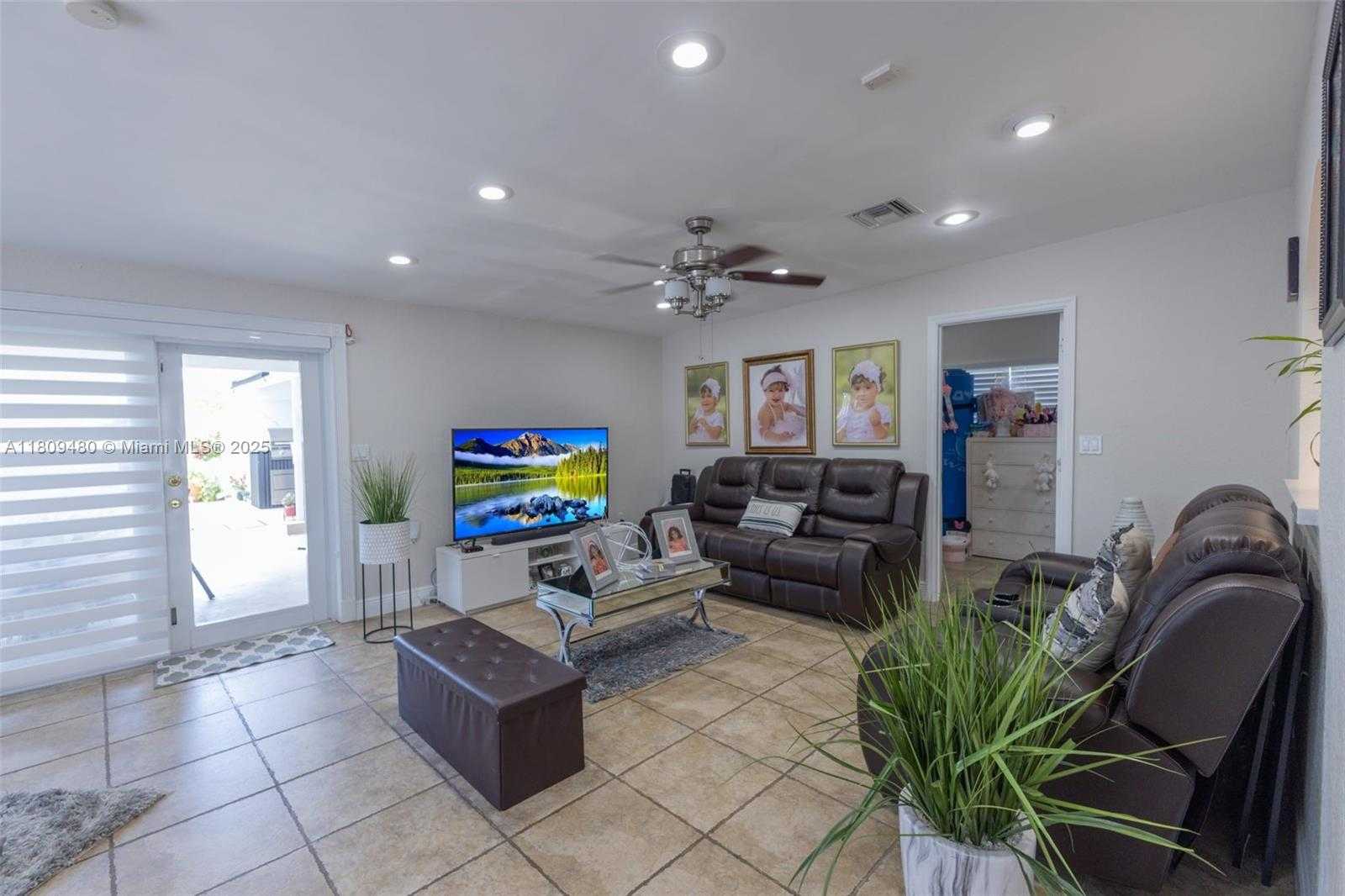 Small Image of 25305 SOUTH WEST 124 CT, Homestead Number 28