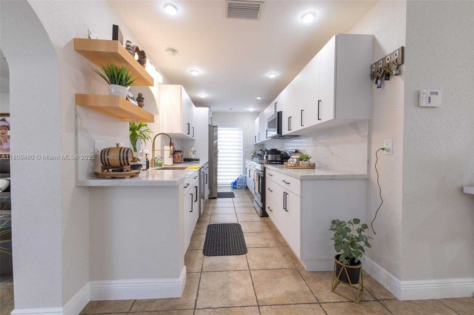 Small Image of 25305 SOUTH WEST 124 CT, Homestead Number 30