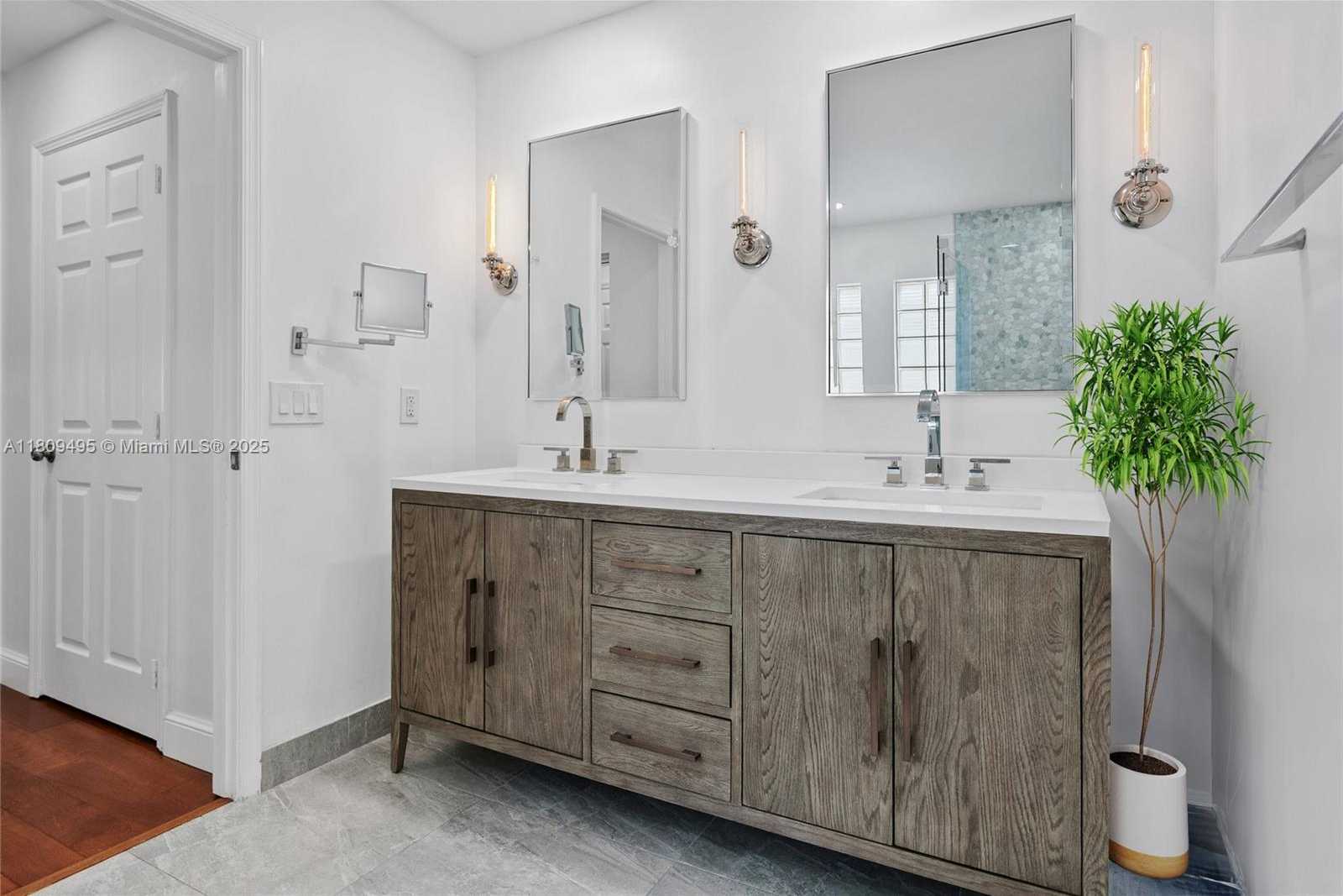 Small Image of 3095 NORTH EAST 208TH TER, Aventura Number 12
