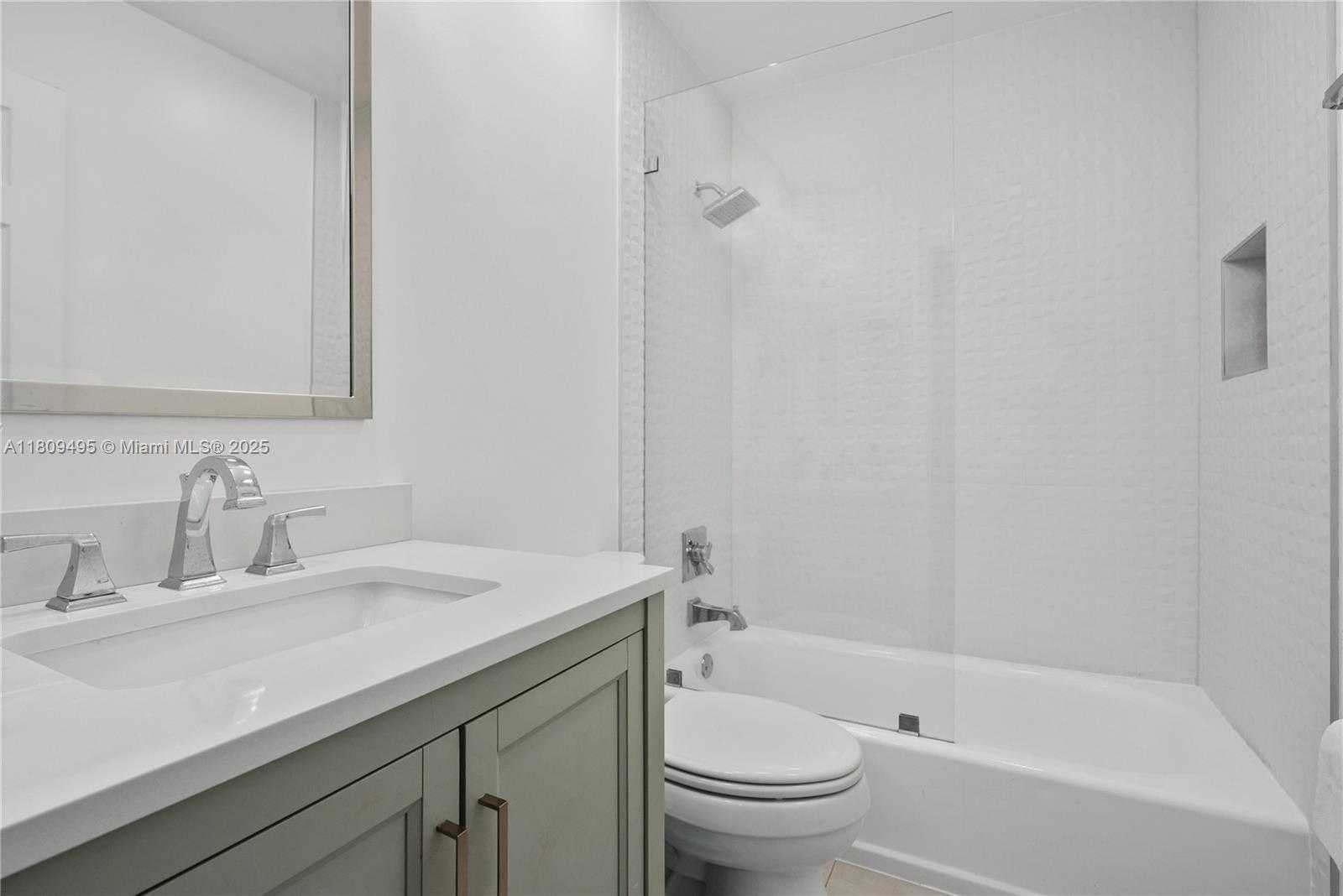 Small Image of 3095 NORTH EAST 208TH TER, Aventura Number 16