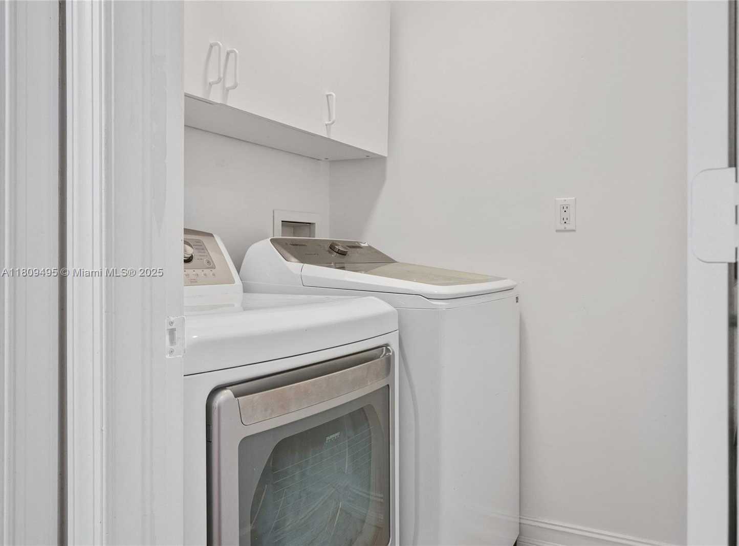 Small Image of 3095 NORTH EAST 208TH TER, Aventura Number 20