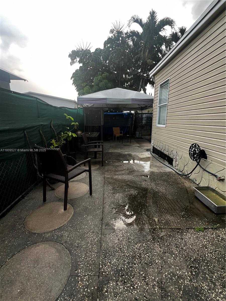 Small Image of 19800 SOUTH WEST 180TH AVE LOT 414, Miami Number 12