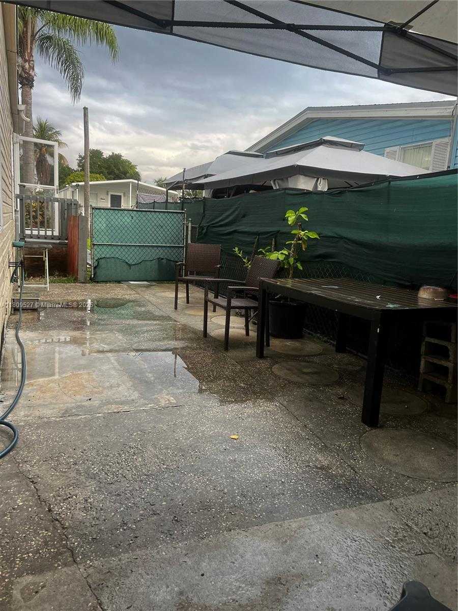 Small Image of 19800 SOUTH WEST 180TH AVE LOT 414, Miami Number 13
