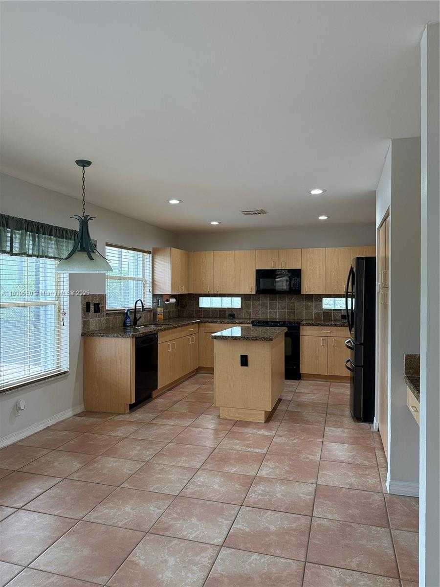 Small Image of 5552 NORTH WEST 125TH TER, Coral Springs Number 13