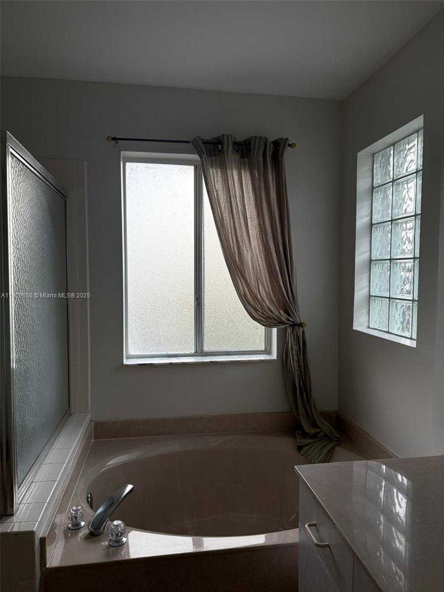 Small Image of 5552 NORTH WEST 125TH TER, Coral Springs Number 6