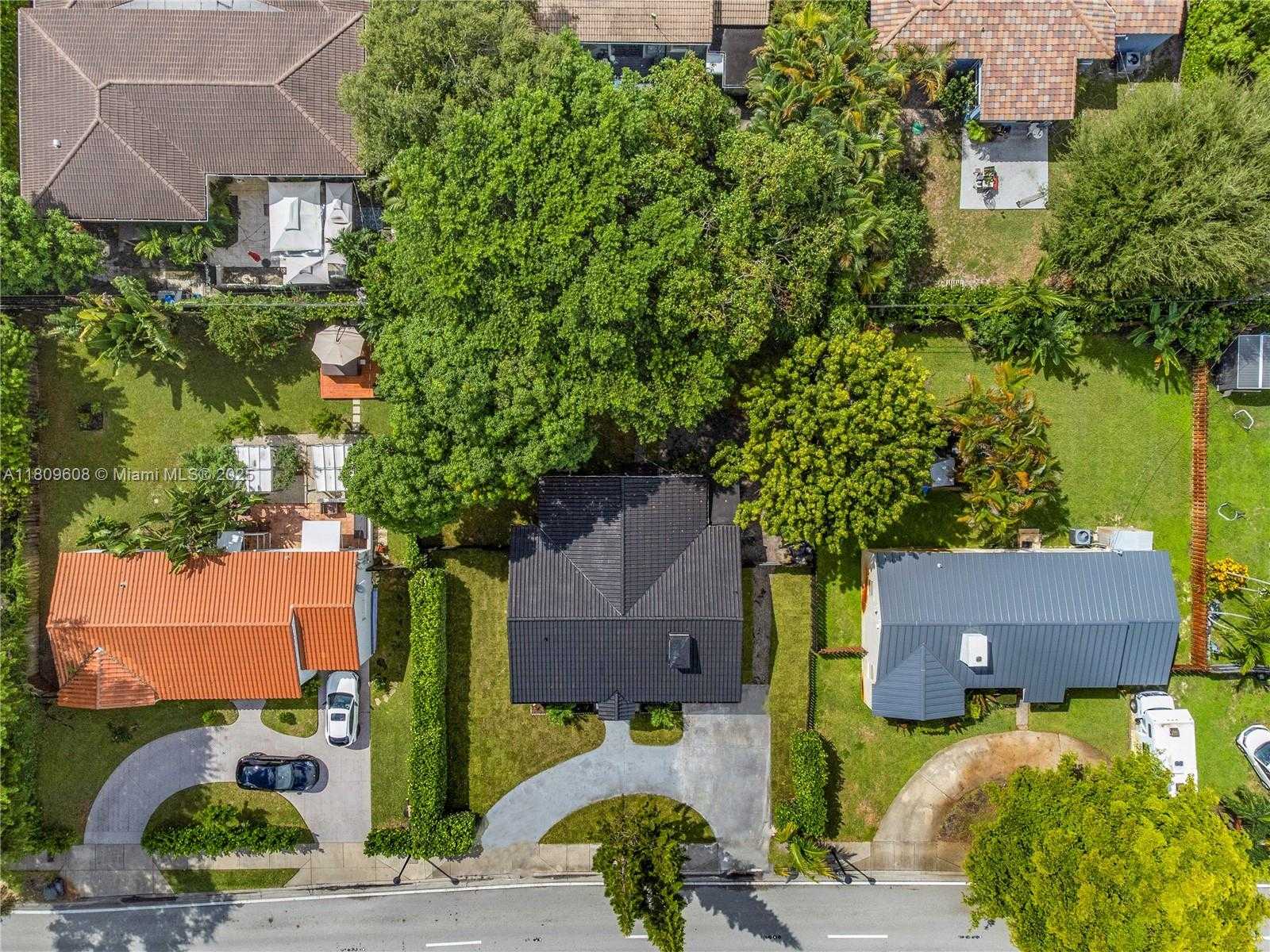 Small Image of 152 NORTH WEST 103RD ST, Miami Shores Number 15