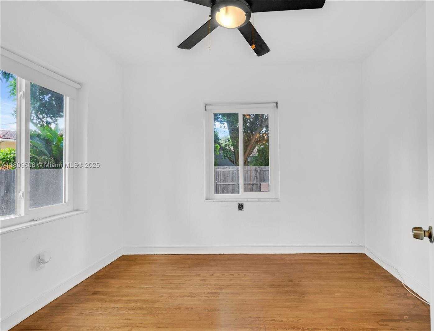 Small Image of 152 NORTH WEST 103RD ST, Miami Shores Number 33