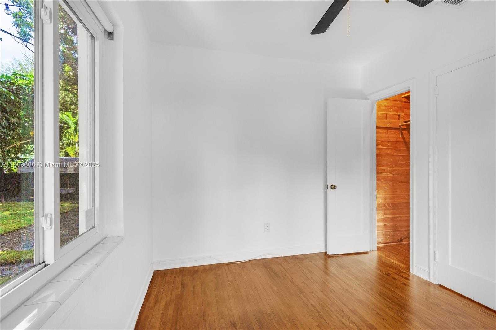 Small Image of 152 NORTH WEST 103RD ST, Miami Shores Number 35