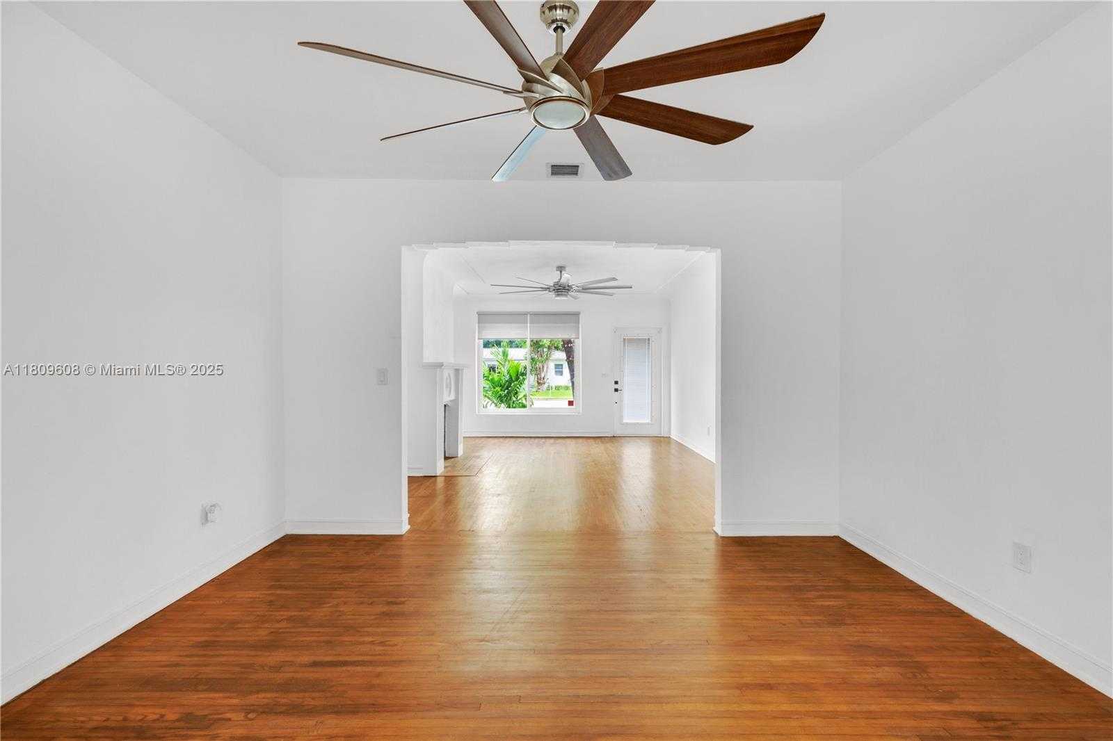 Small Image of 152 NORTH WEST 103RD ST, Miami Shores Number 48