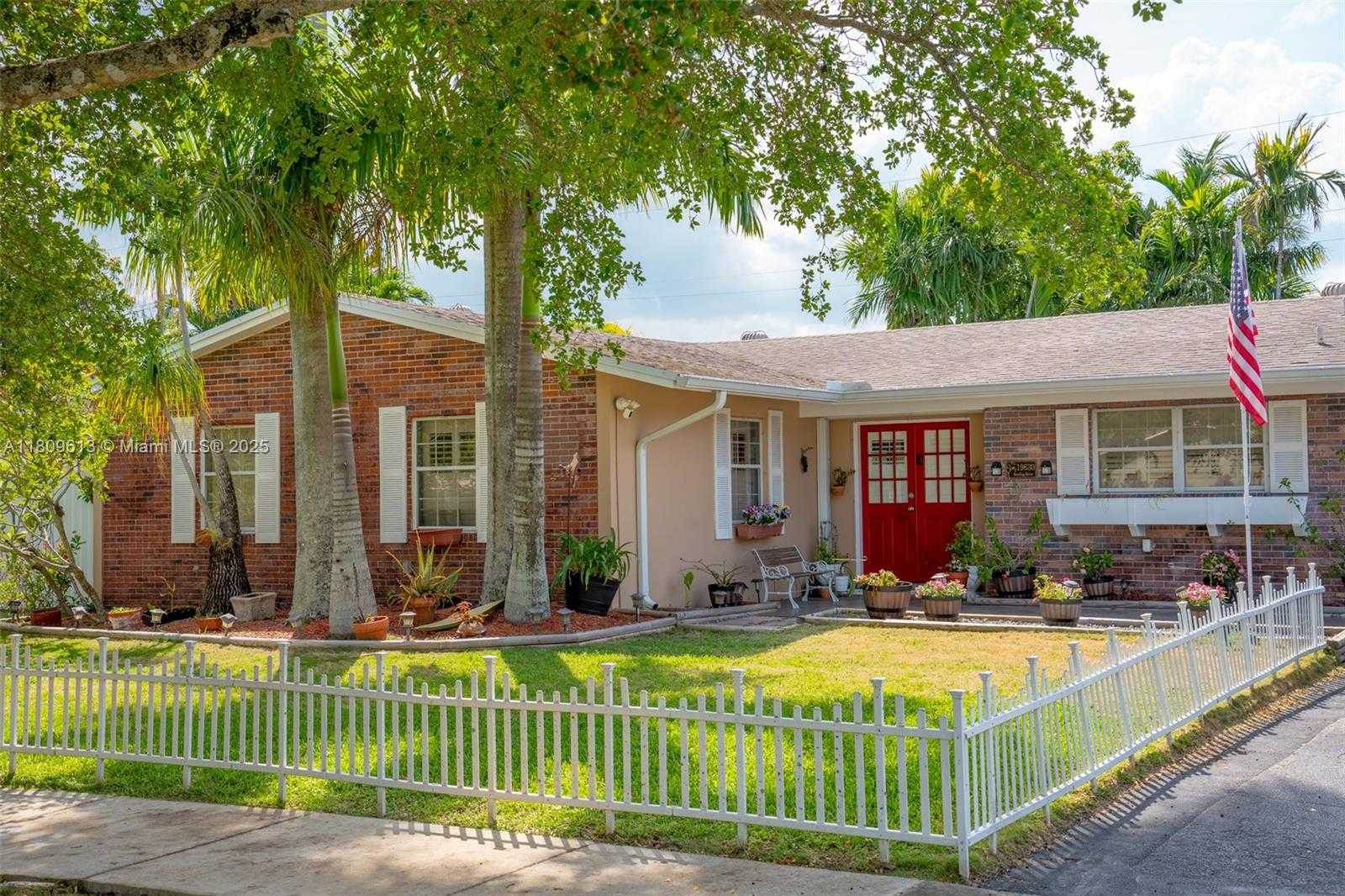 Small Image of 19630 STERLING DR, Cutler Bay Number 2