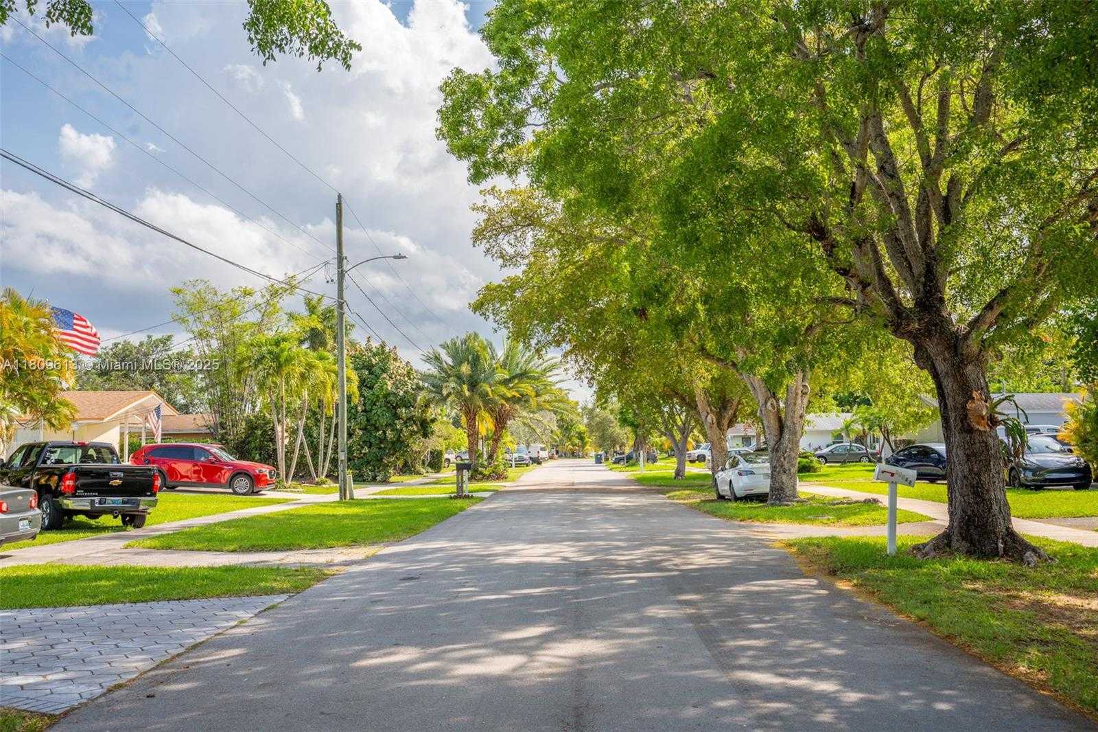 Small Image of 19630 STERLING DR, Cutler Bay Number 28