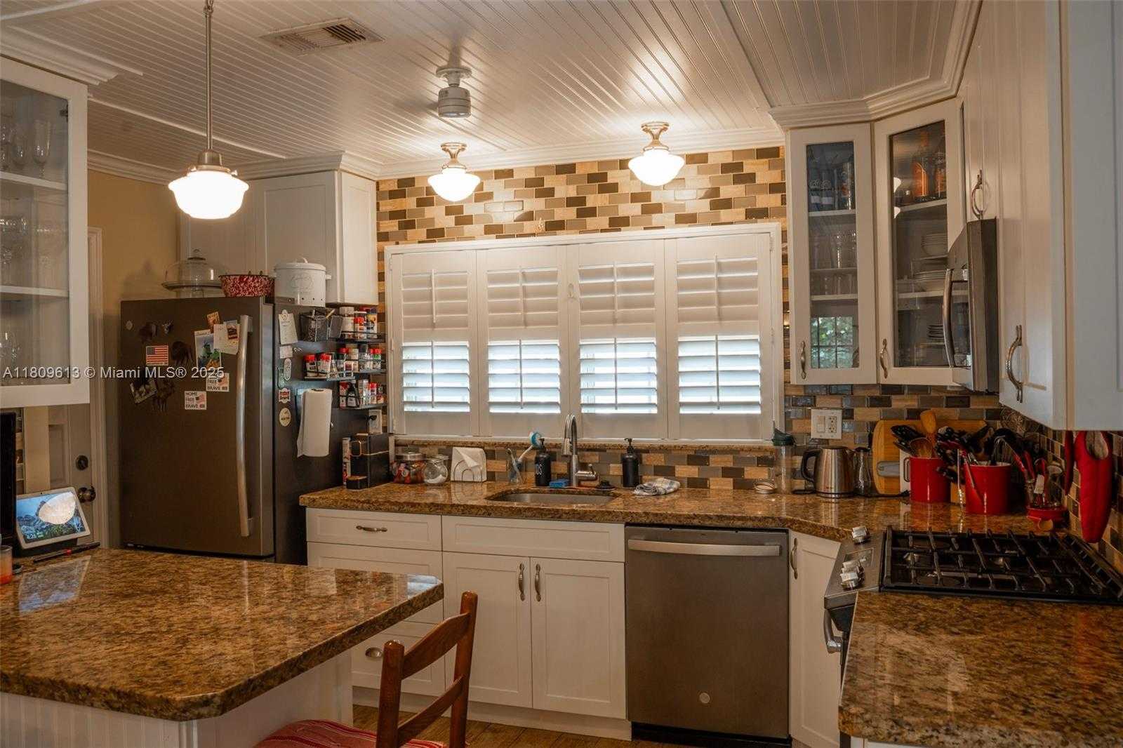 Small Image of 19630 STERLING DR, Cutler Bay Number 9