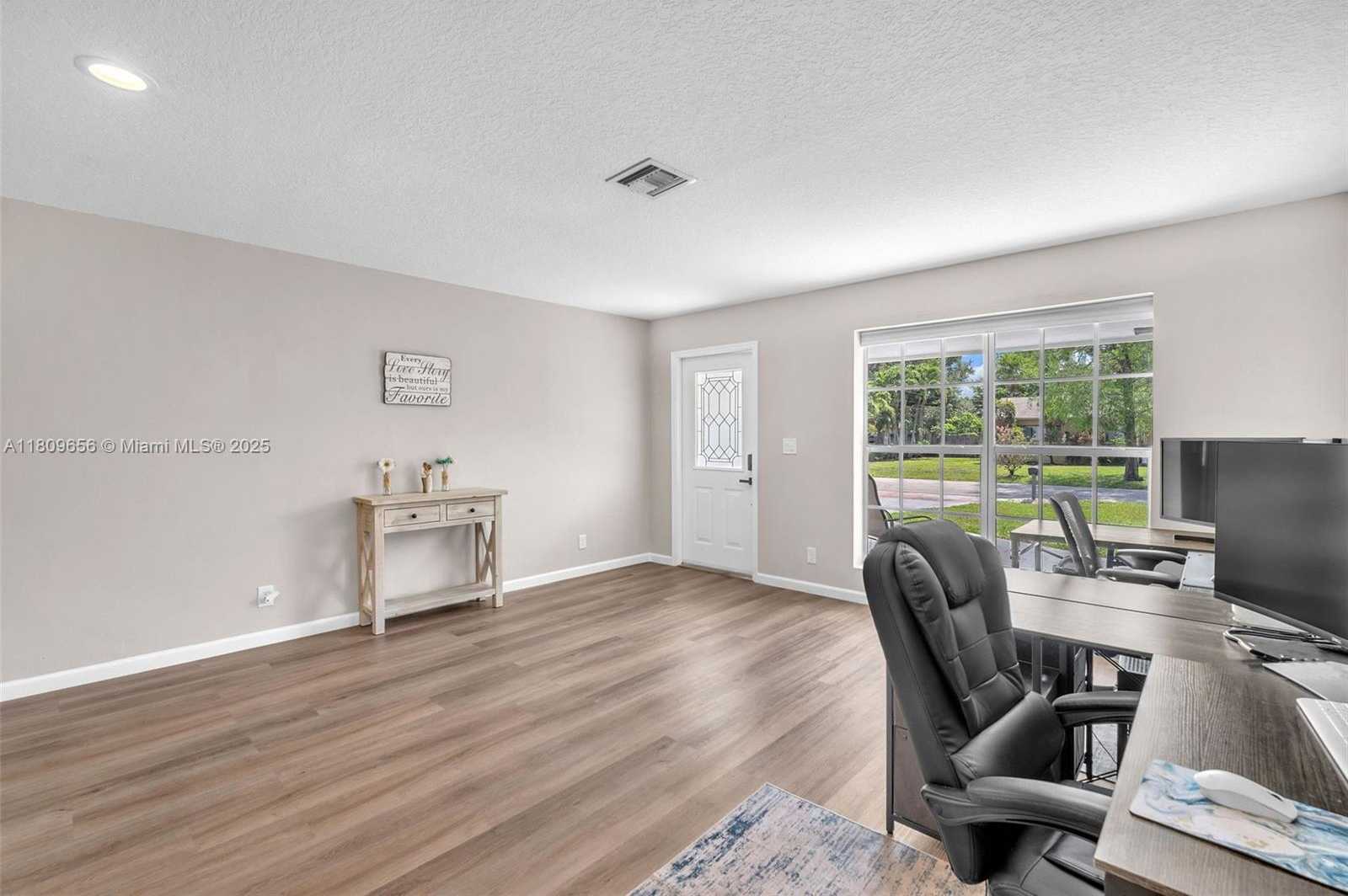 Small Image of 4271 SOUTH WEST 67TH TER, Davie Number 16