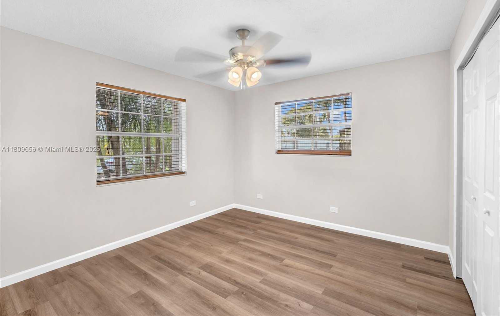 Small Image of 4271 SOUTH WEST 67TH TER, Davie Number 24