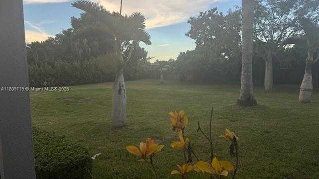 Small Image of 21080 SW 242nd St, Homestead, FL 33031, USA Number 19