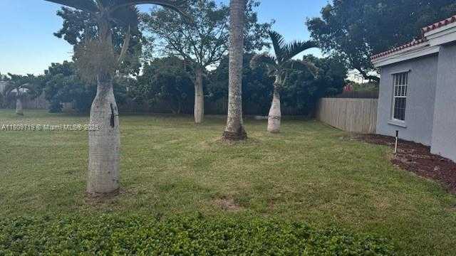Small Image of 21080 SW 242nd St, Homestead, FL 33031, USA Number 23