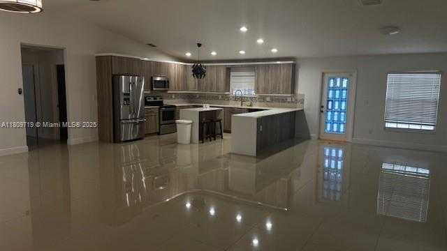 Small Image of 21080 SW 242nd St, Homestead, FL 33031, USA Number 4
