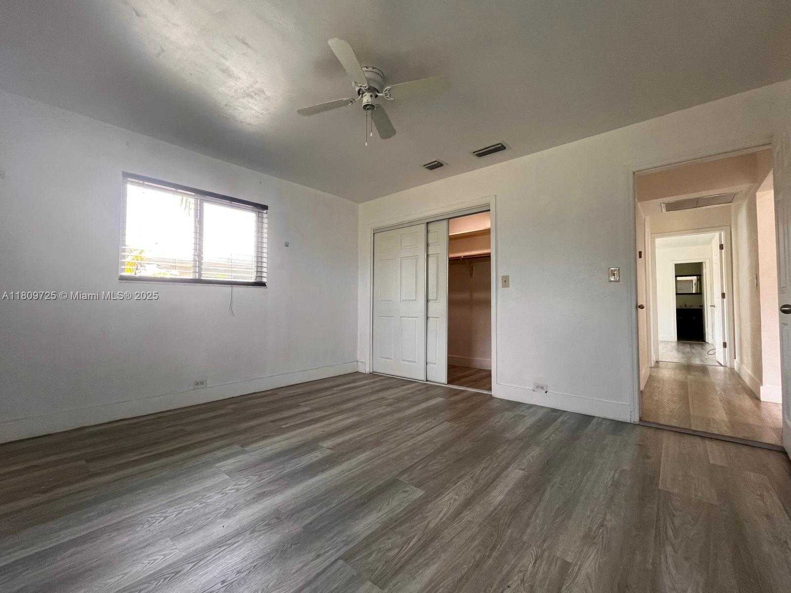 Small Image of 4888 NORTH WEST 8TH CT, Plantation Number 19