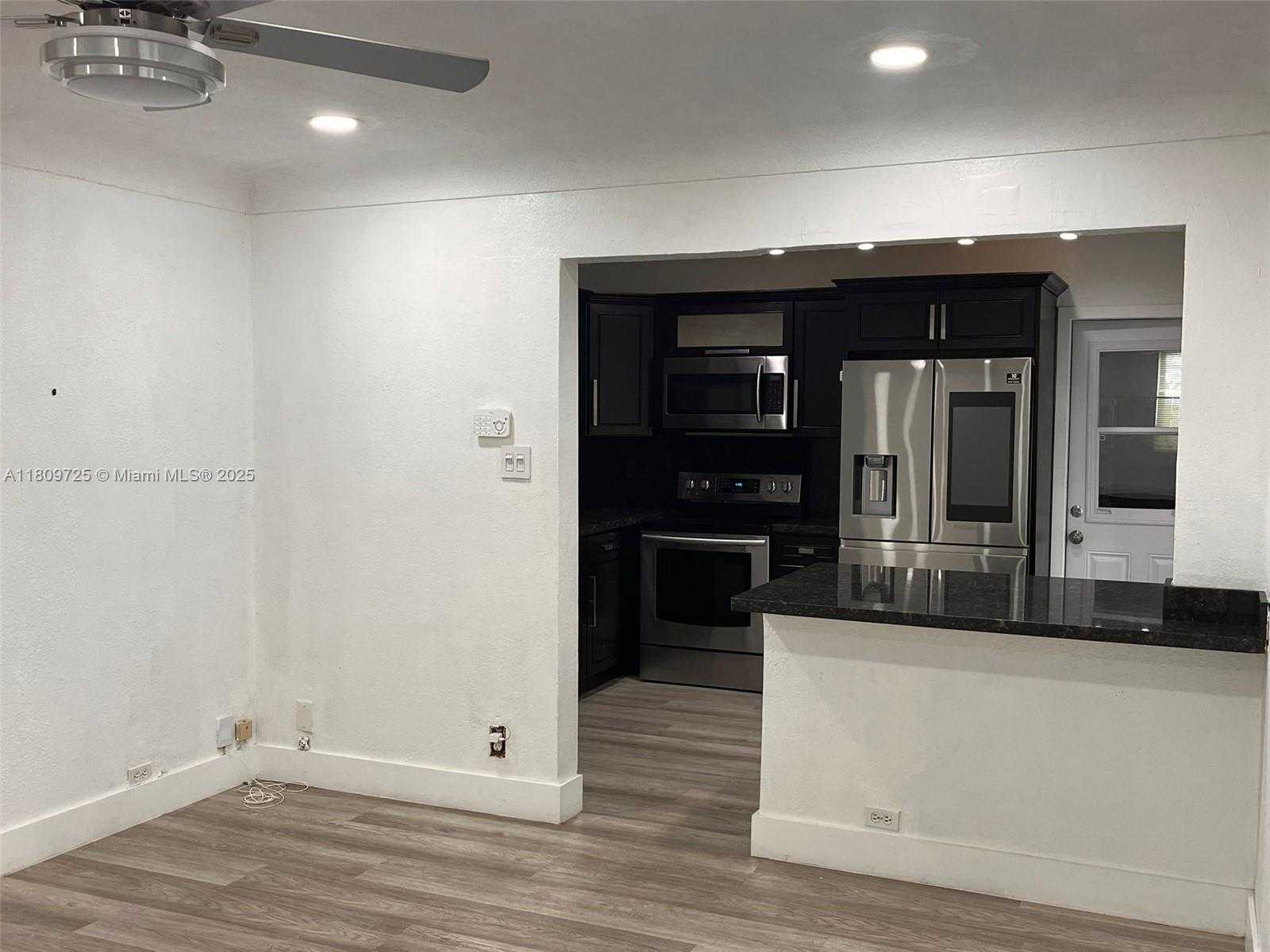 Small Image of 4888 NORTH WEST 8TH CT, Plantation Number 29