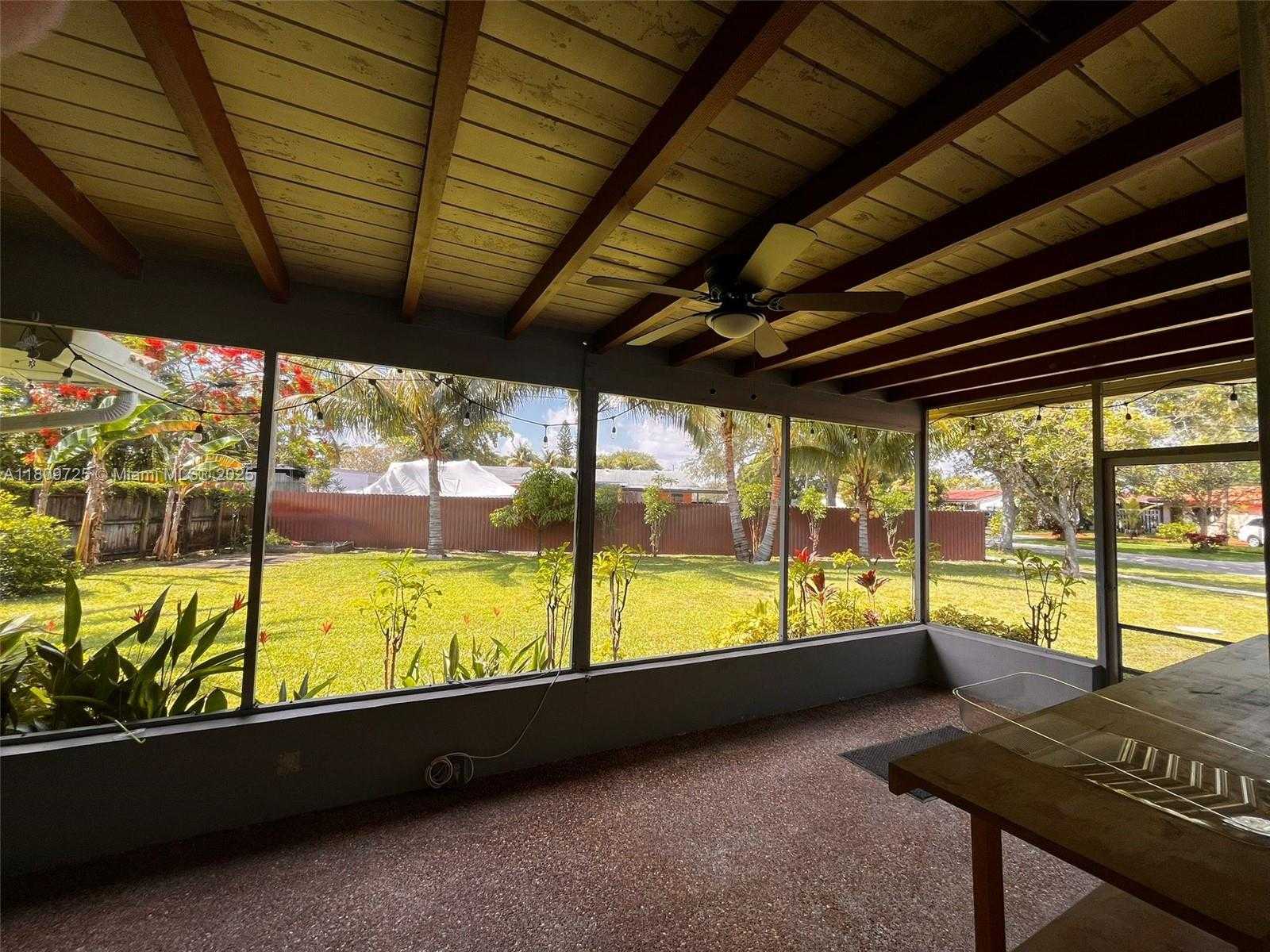 Small Image of 4888 NORTH WEST 8TH CT, Plantation Number 34
