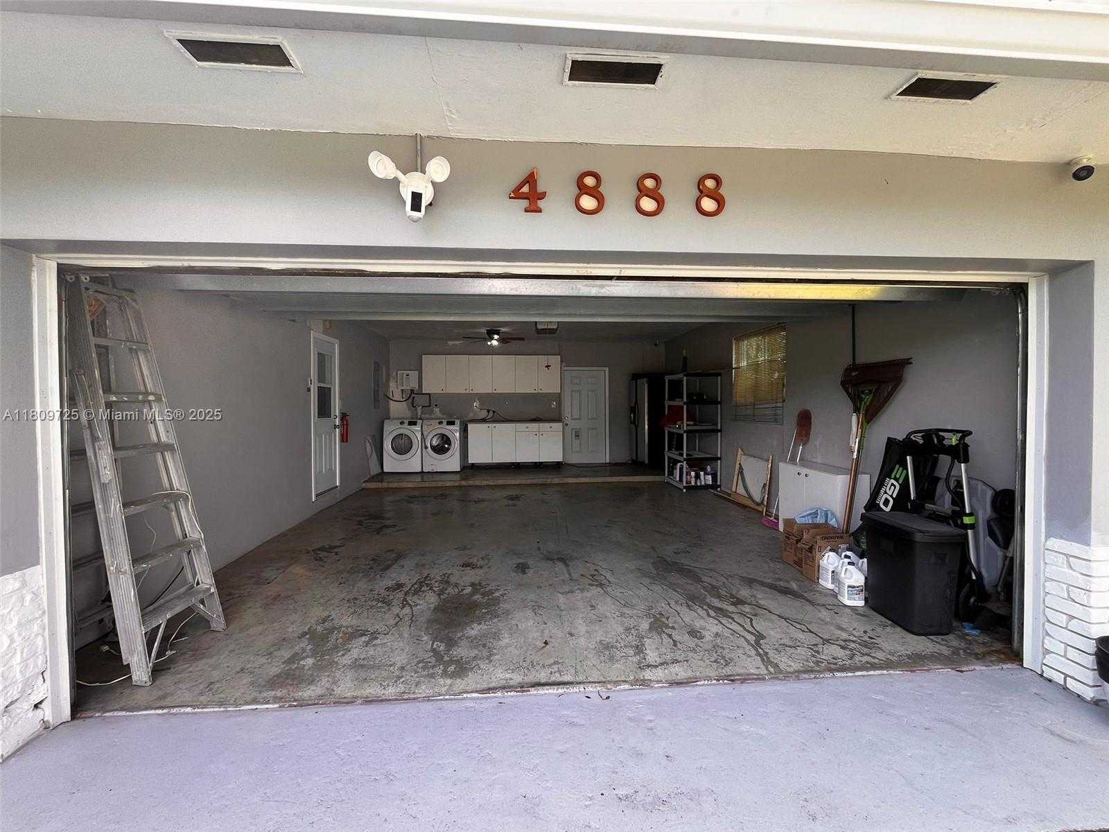 Small Image of 4888 NORTH WEST 8TH CT, Plantation Number 36
