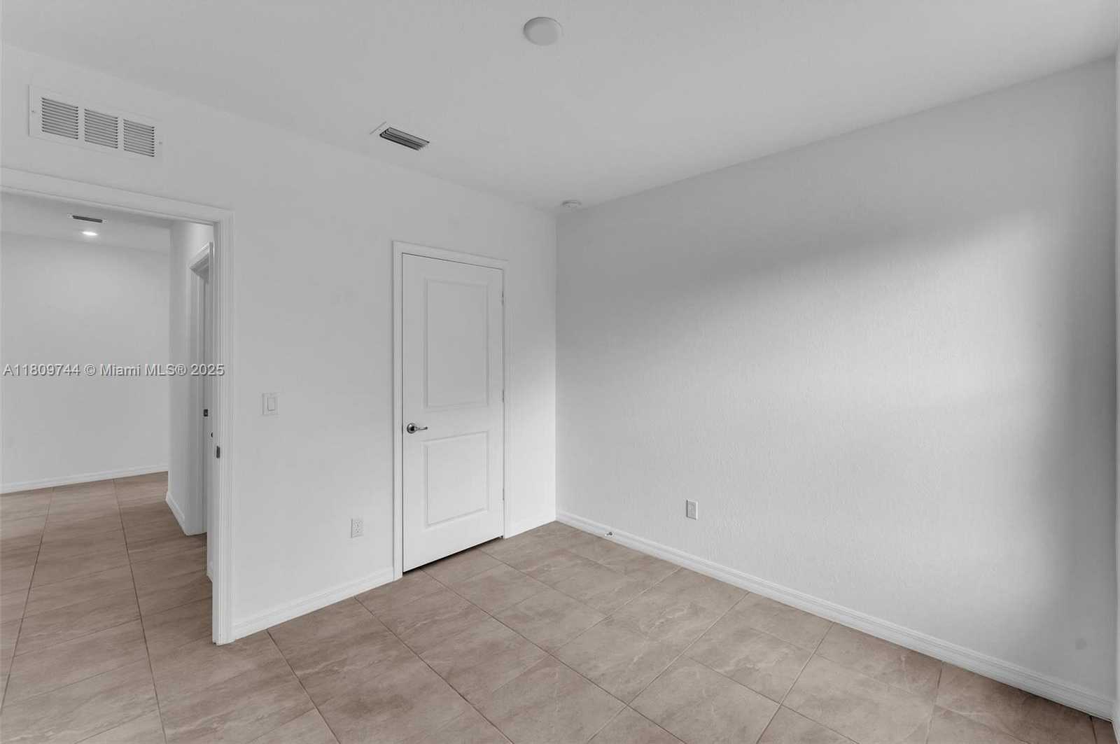 Small Image of 1130 SOUTH WEST JERICHO AVE, Port St. Lucie Number 16