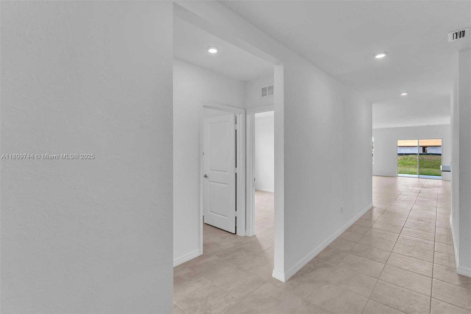 Small Image of 1130 SOUTH WEST JERICHO AVE, Port St. Lucie Number 18