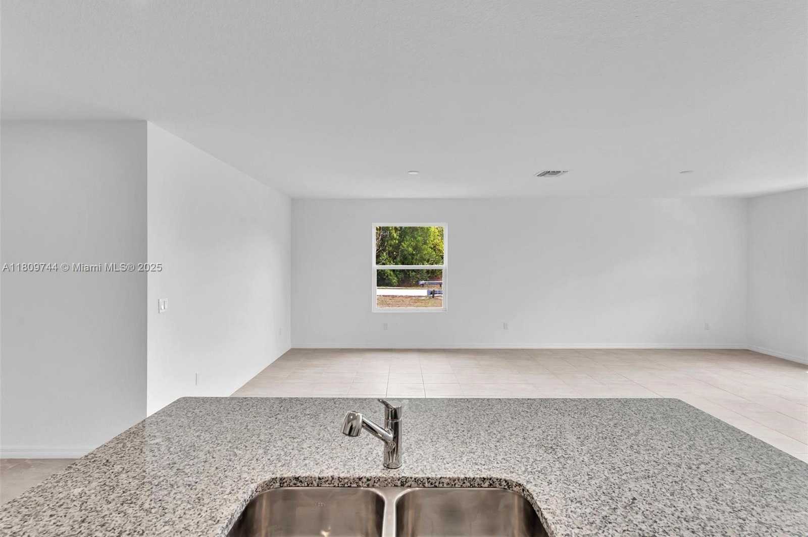 Small Image of 1130 SOUTH WEST JERICHO AVE, Port St. Lucie Number 34