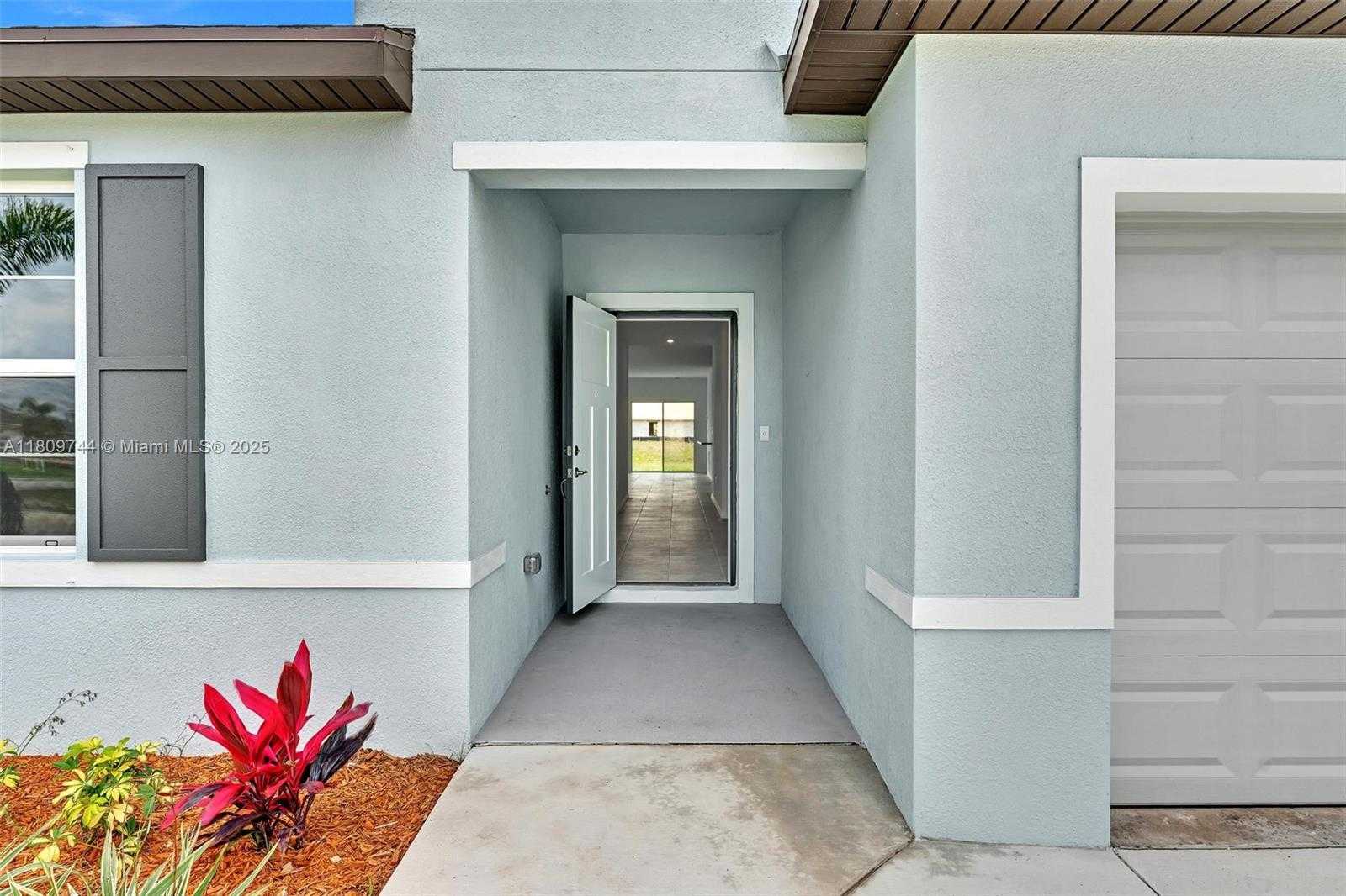 Small Image of 1130 SOUTH WEST JERICHO AVE, Port St. Lucie Number 4